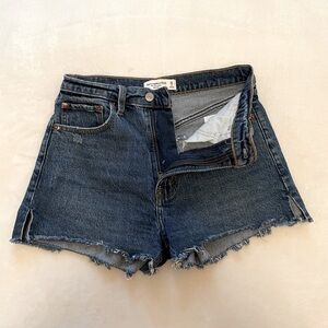 Abercrombie High Rise Mom Short